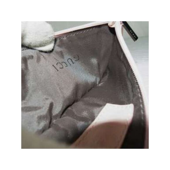 Gucci >RARE< Soft Pink Leather Wraparound Zip Wrist Wallet Cuff w/ COA, Vintage - Picture 8 of 10